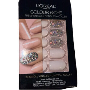 L'Oreal Paris  Colour Riche Press On Nails Glitter